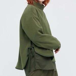 White Mountaineering x Uniqlo Mock Neck Fleece Size Small in Olive